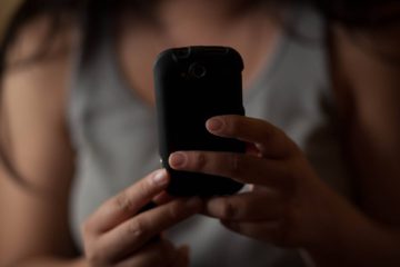 Divulgar nudes, sem consentimento, é crime.